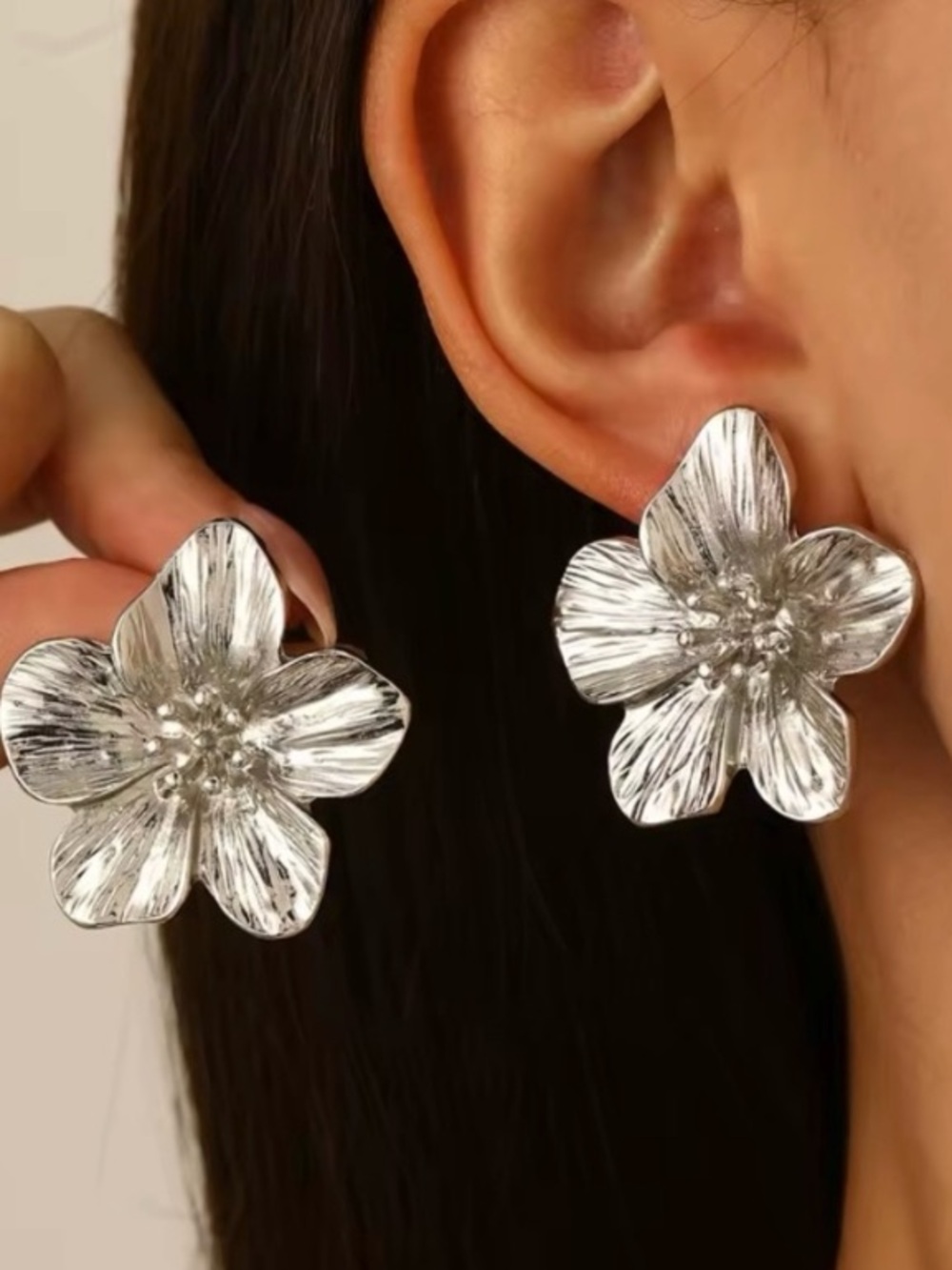 Stainless Steel Flower Stud Earrings for Women in Silver